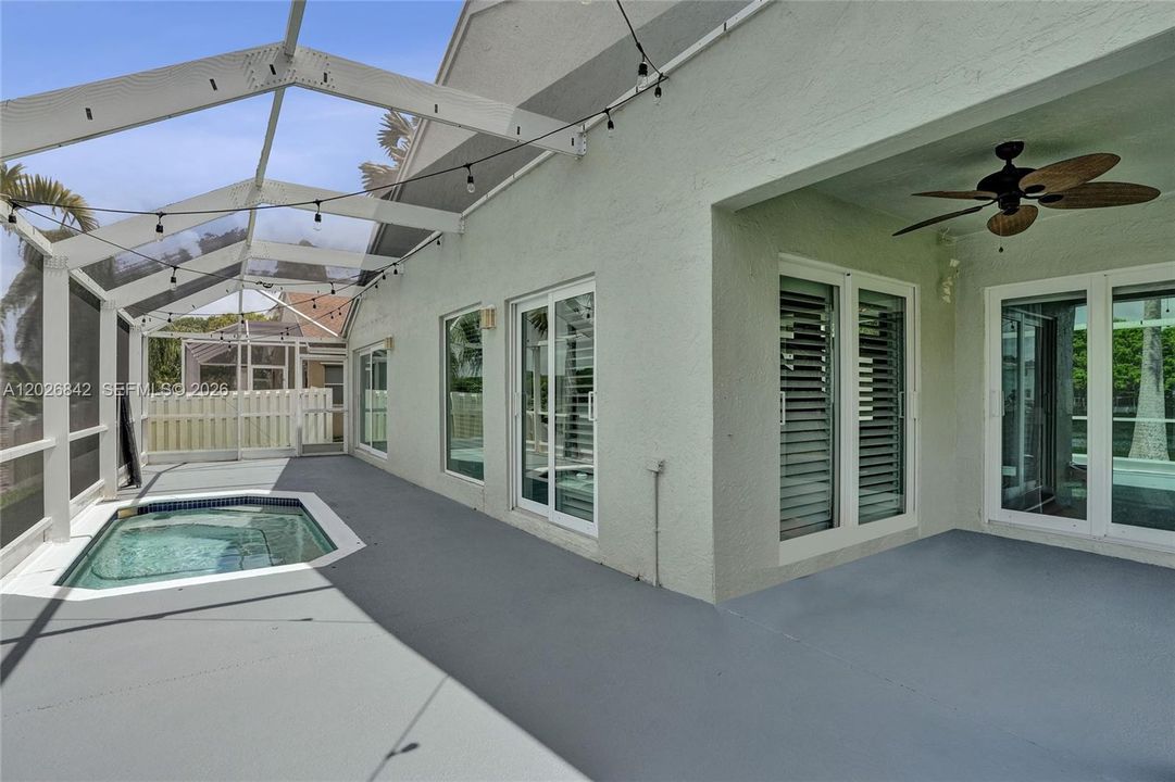 For Sale: $538,800 (3 beds, 2 baths, 1484 Square Feet)
