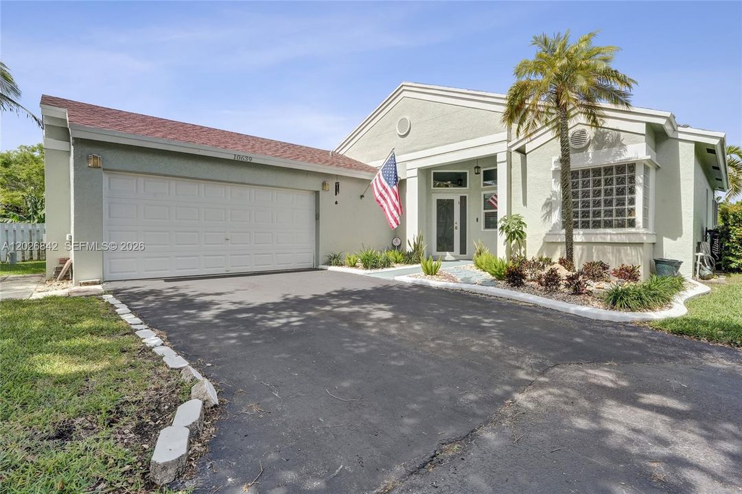 For Sale: $538,800 (3 beds, 2 baths, 1484 Square Feet)