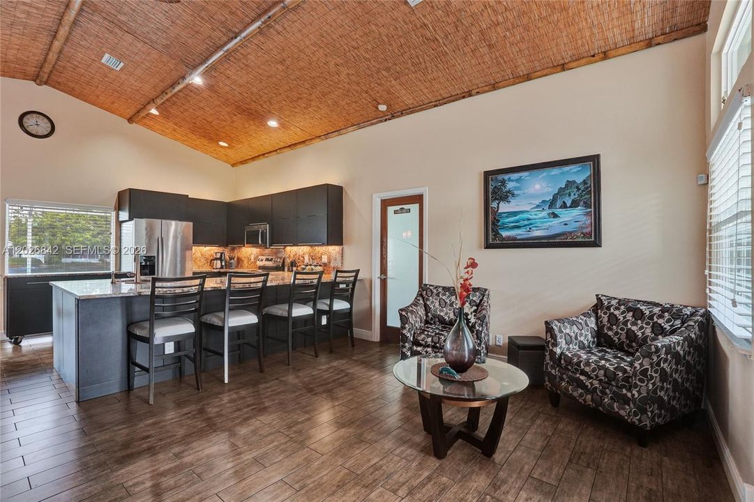 For Sale: $538,800 (3 beds, 2 baths, 1484 Square Feet)