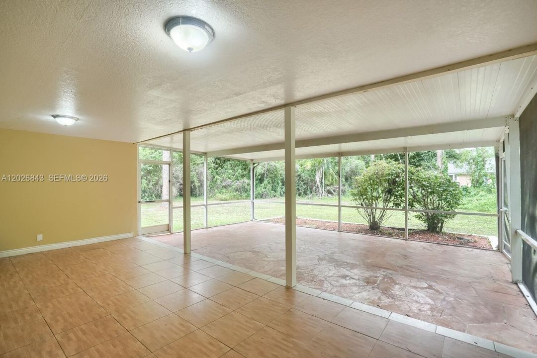 Activo con contrato: $479,900 (3 camas, 2 baños, 1242 Pies cuadrados)
