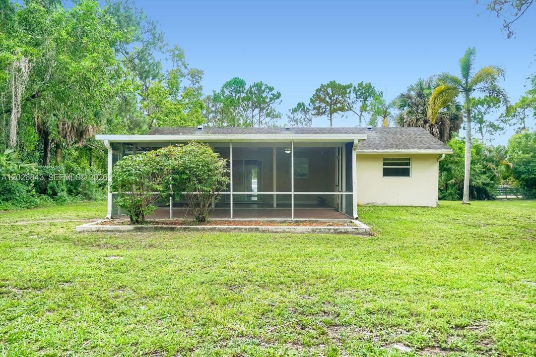 Activo con contrato: $479,900 (3 camas, 2 baños, 1242 Pies cuadrados)