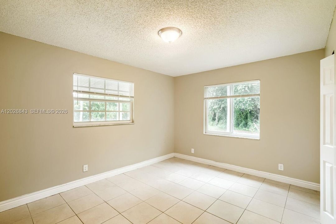 Activo con contrato: $479,900 (3 camas, 2 baños, 1242 Pies cuadrados)