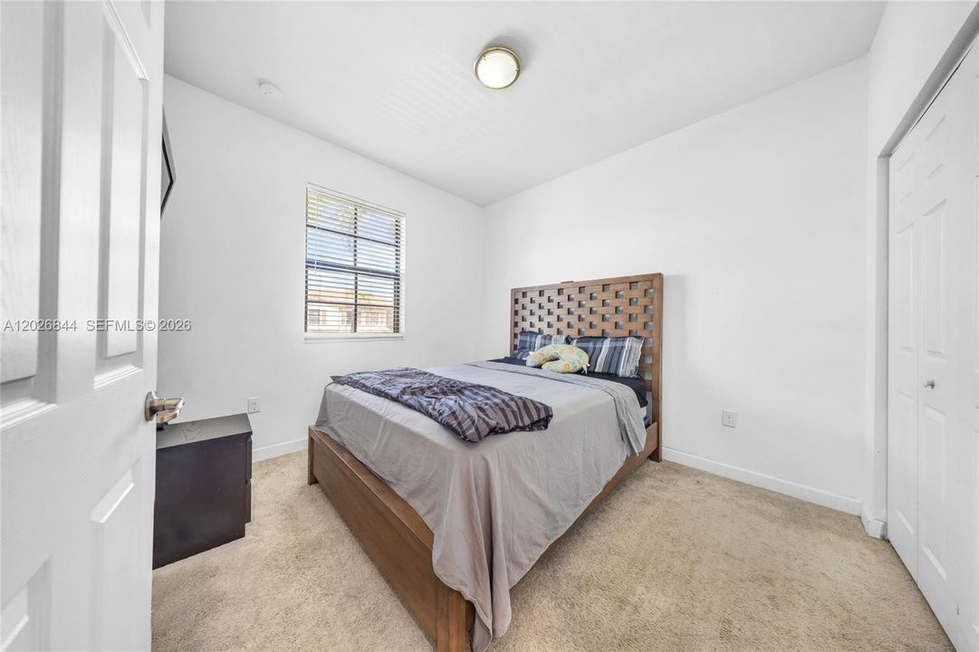 На продажу: $479,000 (3 спален, 2 ванн, 1668 Квадратных фут)