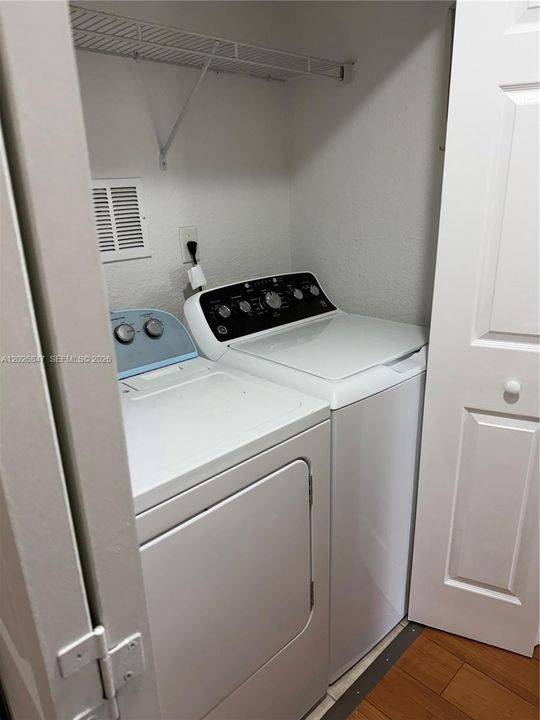 В аренду: $2,850 (3 спален, 2 ванн, 1435 Квадратных фут)
