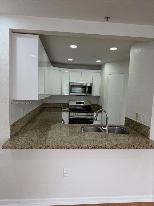 В аренду: $2,850 (3 спален, 2 ванн, 1435 Квадратных фут)