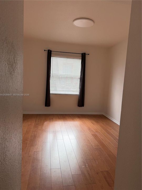 В аренду: $2,850 (3 спален, 2 ванн, 1435 Квадратных фут)