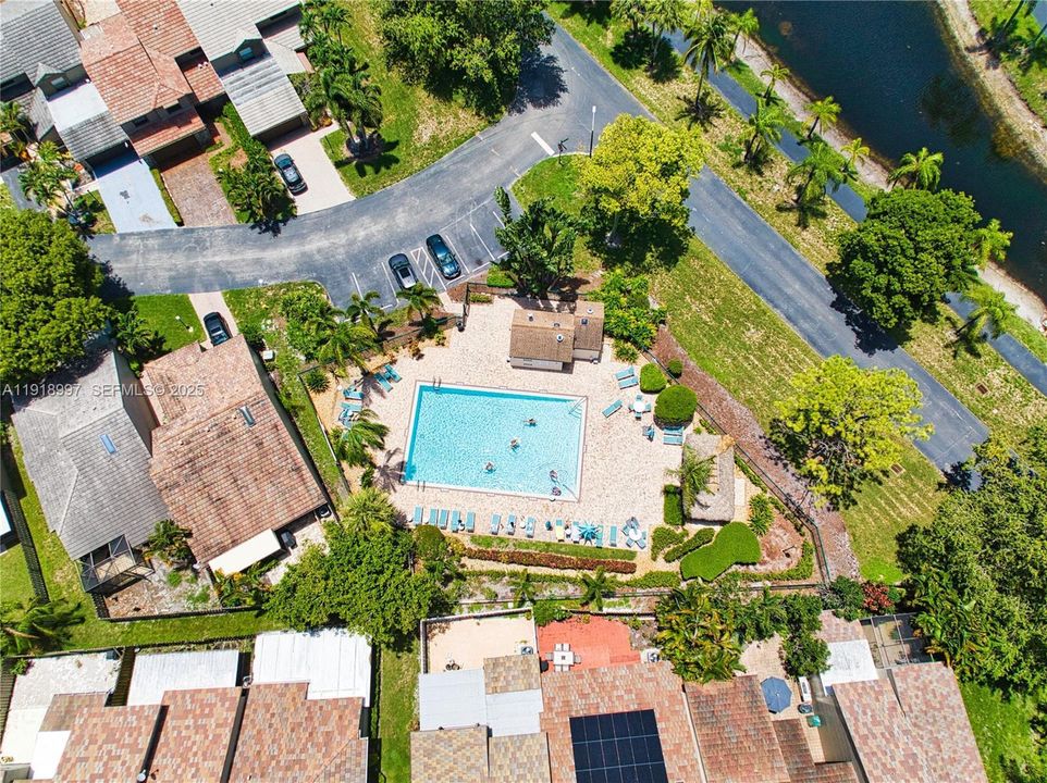 pool Woodberry