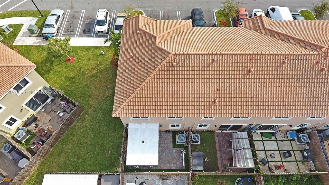 En Venta: $329,811 (4 camas, 3 baños, 1374 Pies cuadrados)