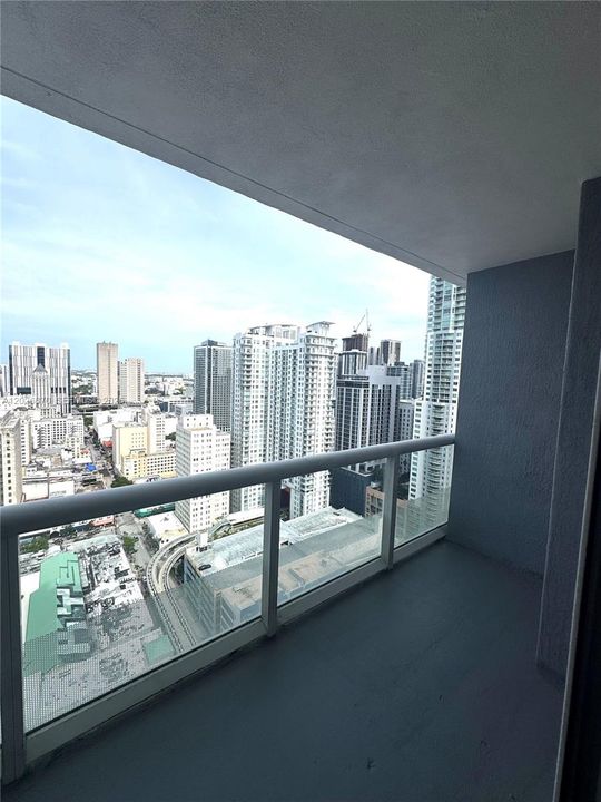For Sale: $350,000 (0 beds, 1 baths, 567 Square Feet)