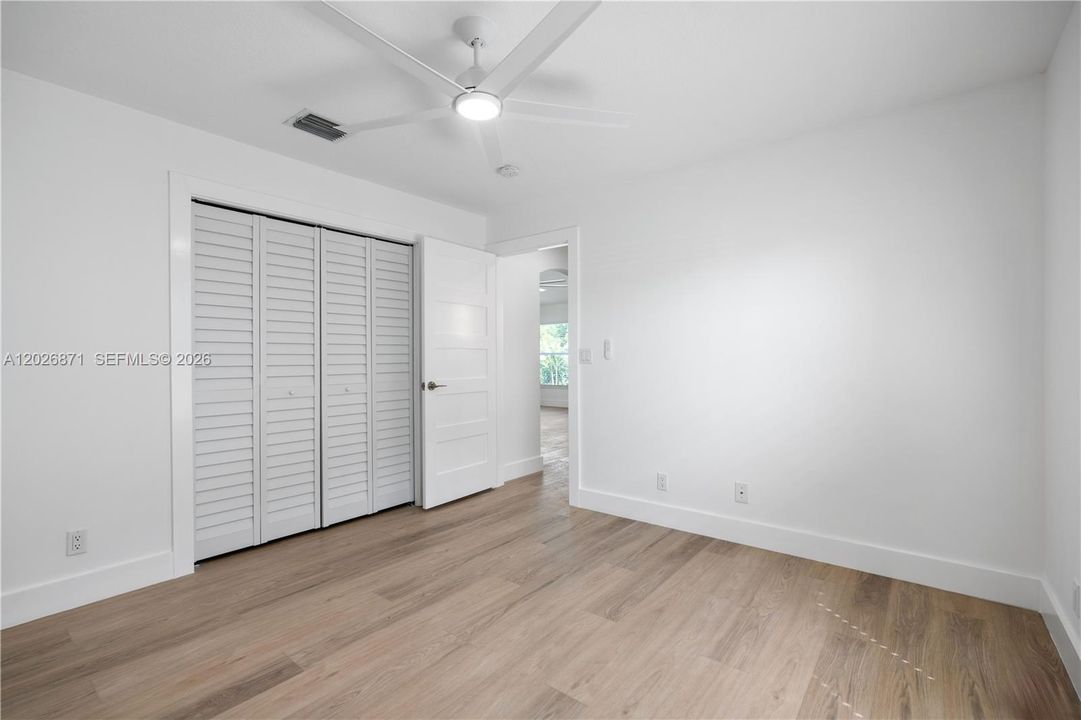 Activo con contrato: $5,950 (3 camas, 2 baños, 2047 Pies cuadrados)
