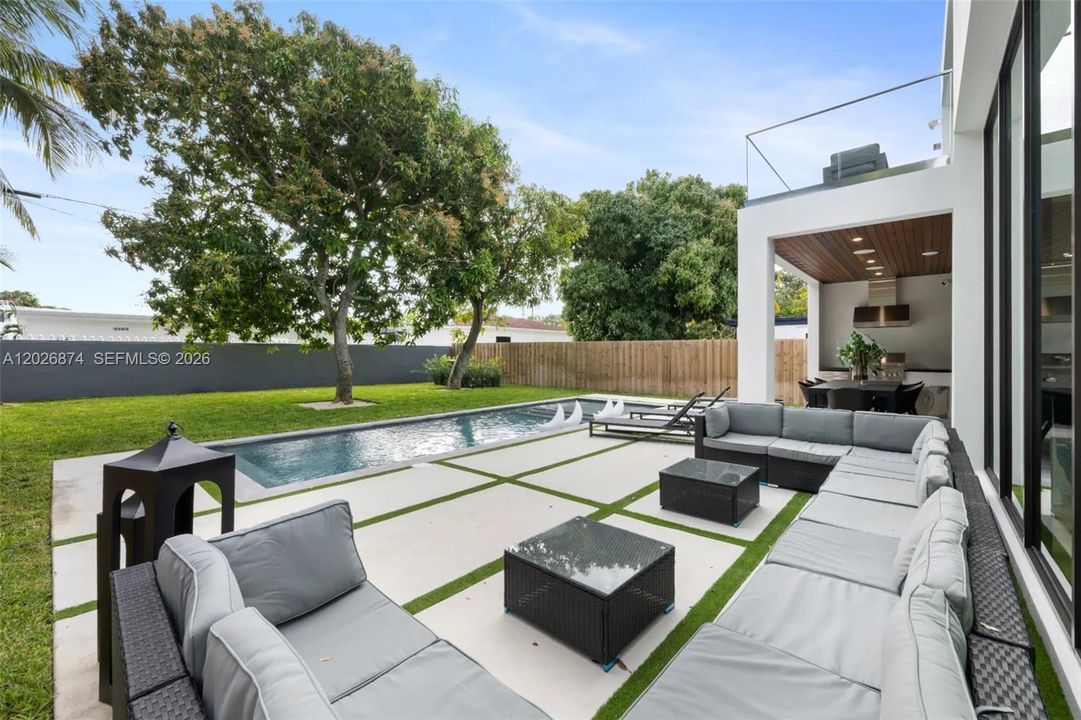 For Sale: $2,750,000 (4 beds, 3 baths, 2919 Square Feet)