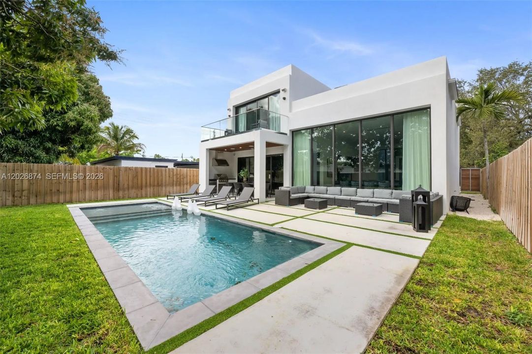 For Sale: $2,750,000 (4 beds, 3 baths, 2919 Square Feet)