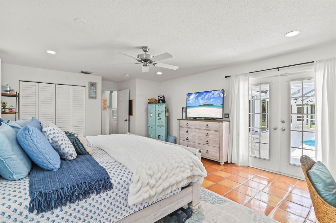 23 Bedroom 02