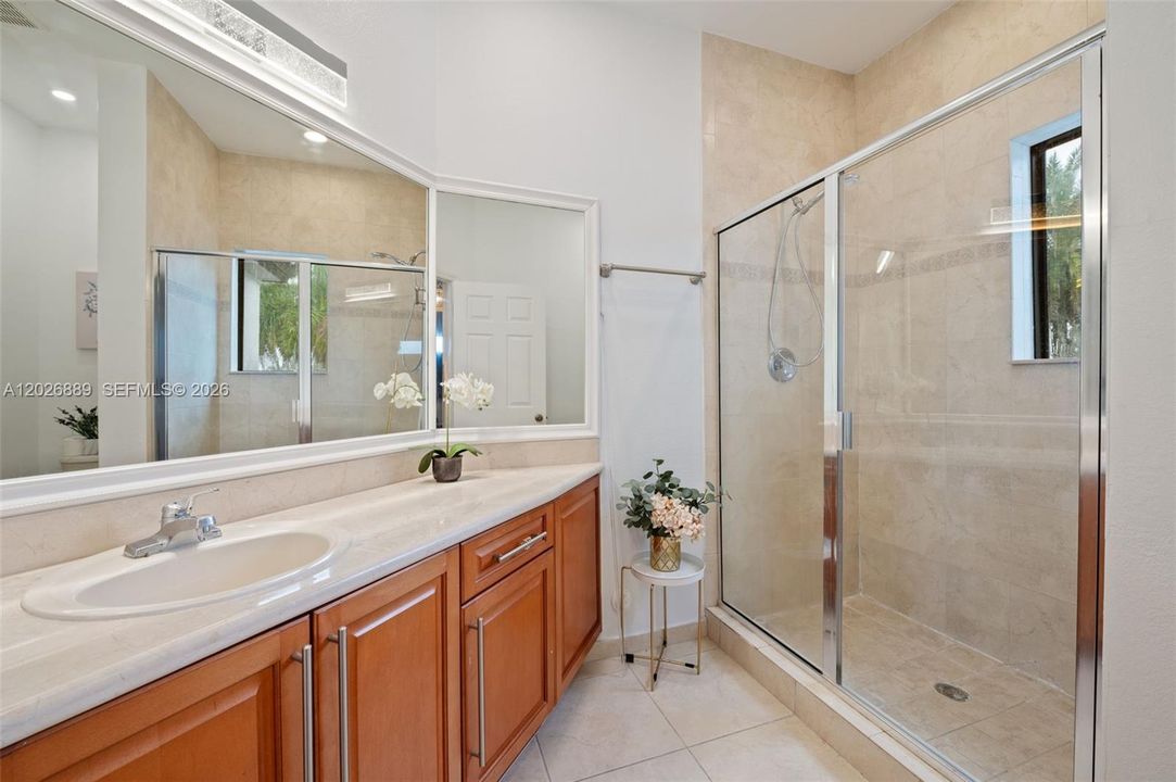 Active With Contract: $1,750,000 (5 beds, 5 baths, 3945 Square Feet)