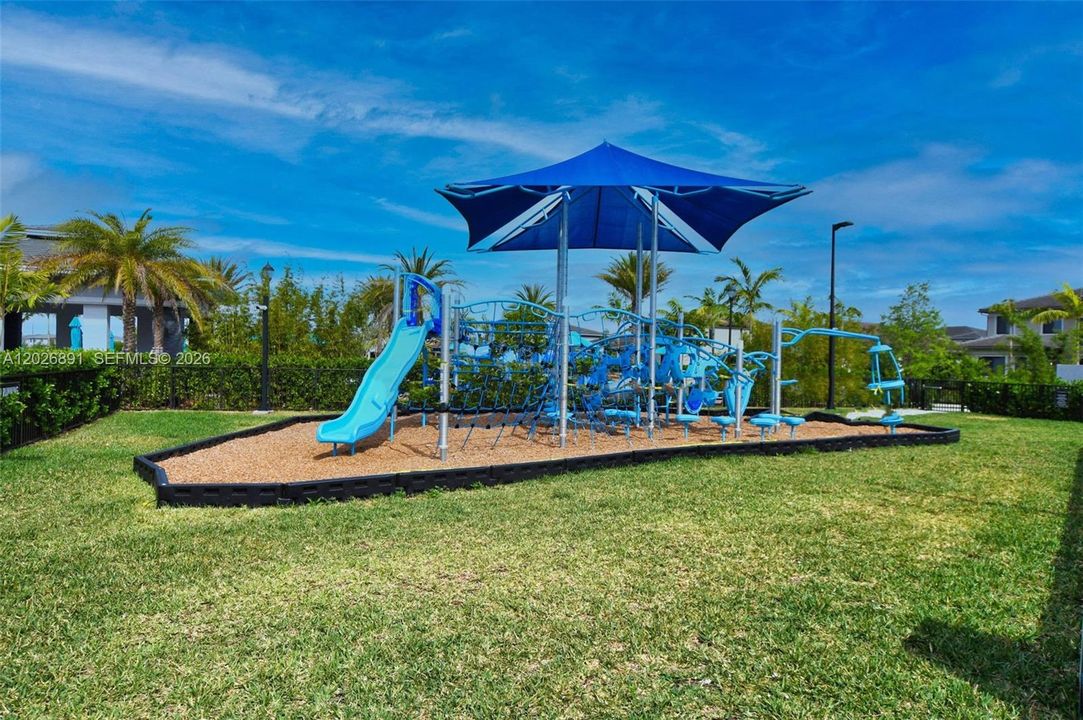 For Sale: $1,425,000 (5 beds, 4 baths, 3425 Square Feet)