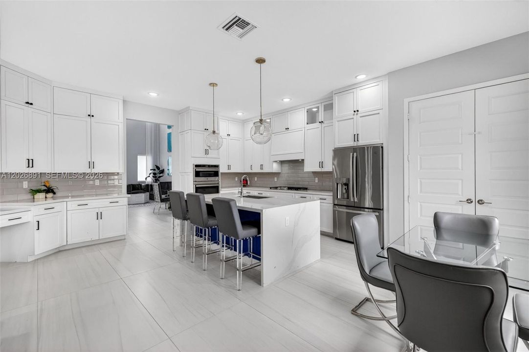 For Sale: $1,425,000 (5 beds, 4 baths, 3425 Square Feet)