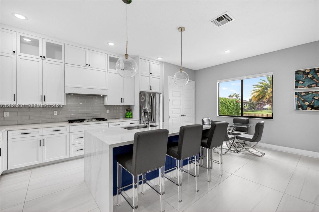 For Sale: $1,425,000 (5 beds, 4 baths, 3425 Square Feet)