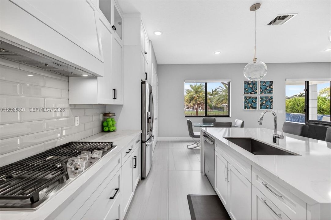 For Sale: $1,425,000 (5 beds, 4 baths, 3425 Square Feet)