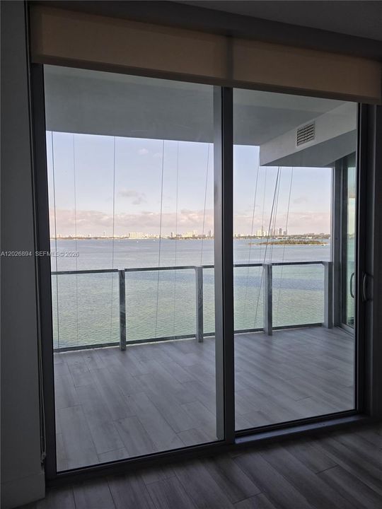 Activo con contrato: $750,000 (2 camas, 2 baños, 912 Pies cuadrados)