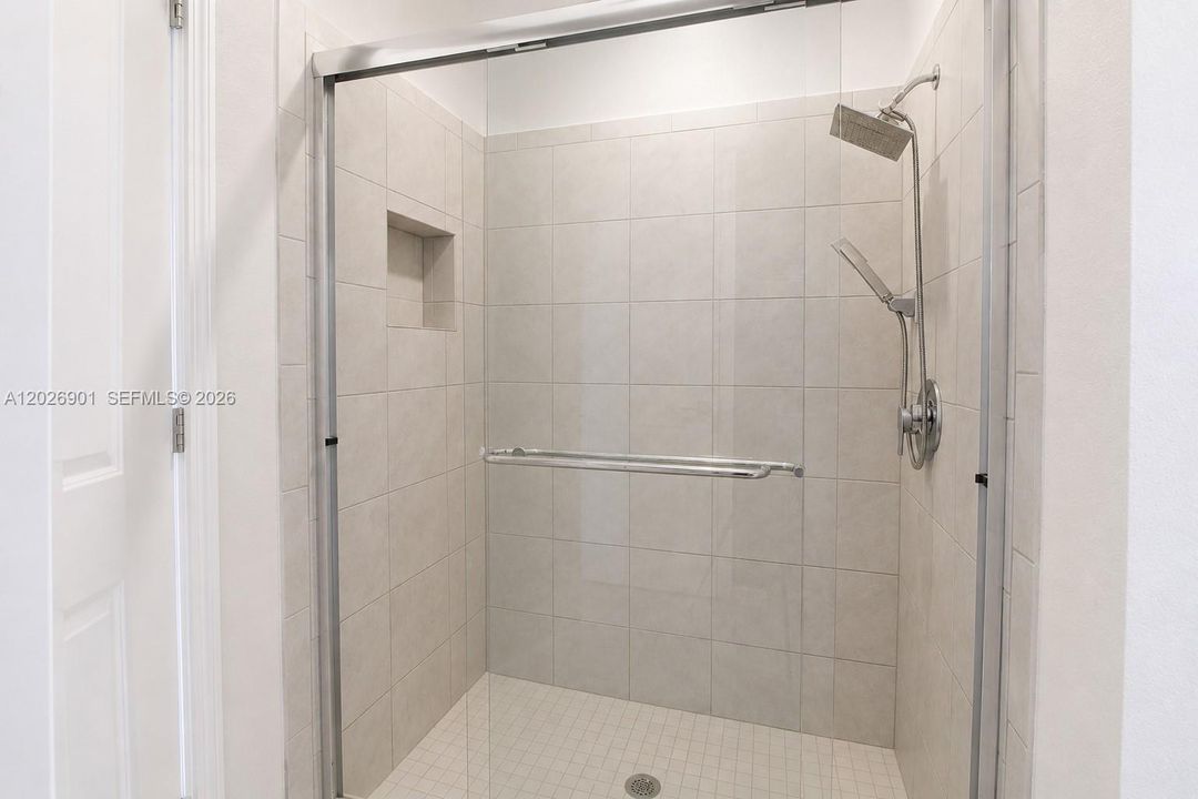 For Sale: $760,000 (4 beds, 2 baths, 1799 Square Feet)