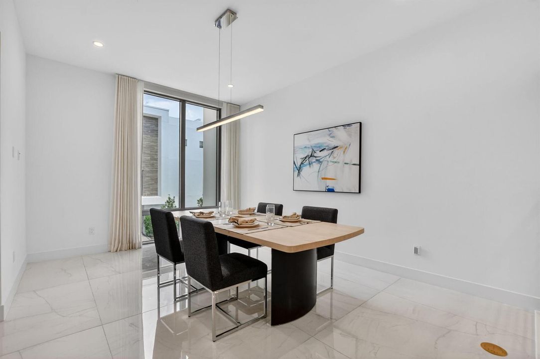 18-web-or-mls-4130 NW 17 Ave (25)