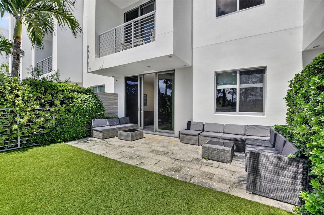 63-web-or-mls-4130 NW 17 Ave (42)