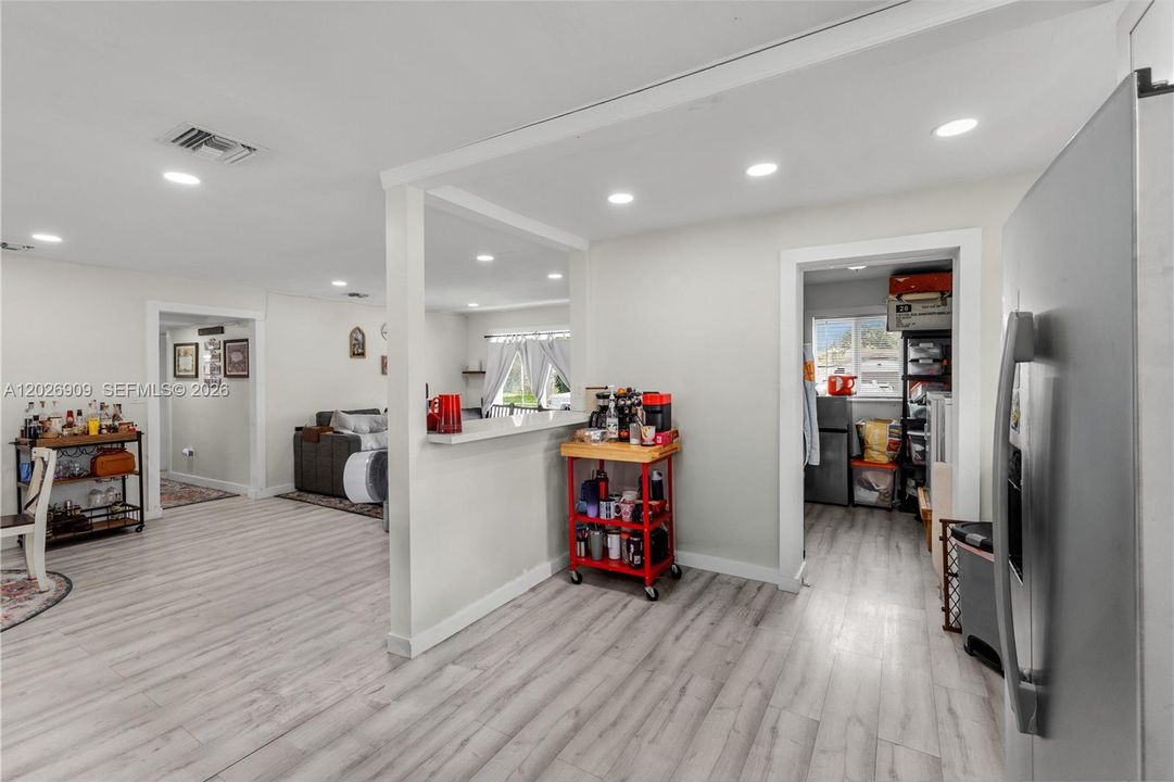 For Rent: $3,400 (3 beds, 2 baths, 1460 Square Feet)