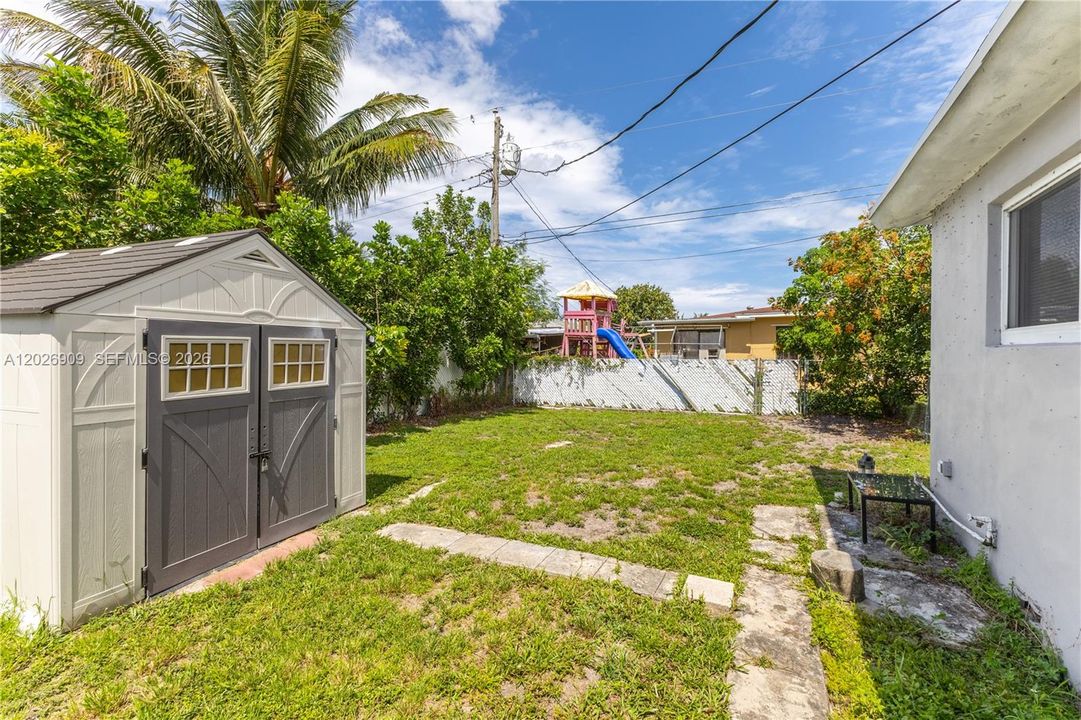 For Rent: $3,400 (3 beds, 2 baths, 1460 Square Feet)