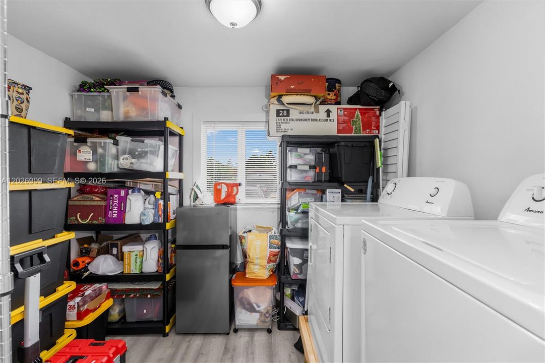 For Rent: $3,400 (3 beds, 2 baths, 1460 Square Feet)