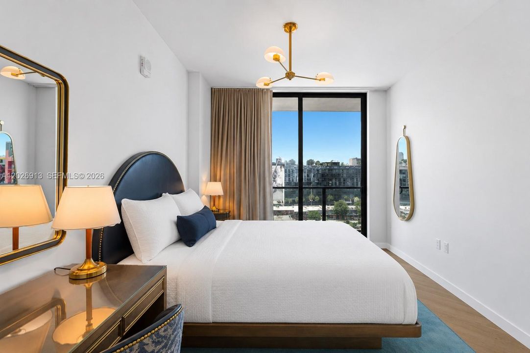 For Sale: $799,000 (1 beds, 1 baths, 720 Square Feet)