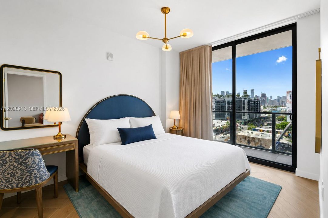 For Sale: $799,000 (1 beds, 1 baths, 720 Square Feet)
