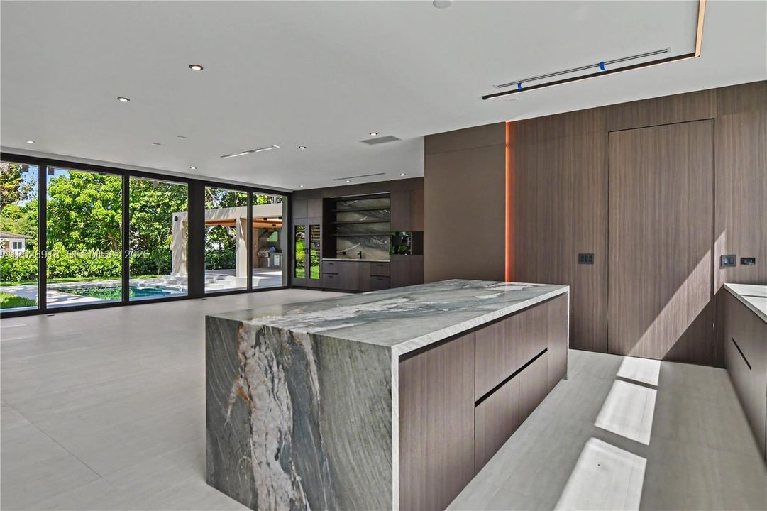En Venta: $11,500,000 (6 camas, 7 baños, 7388 Pies cuadrados)