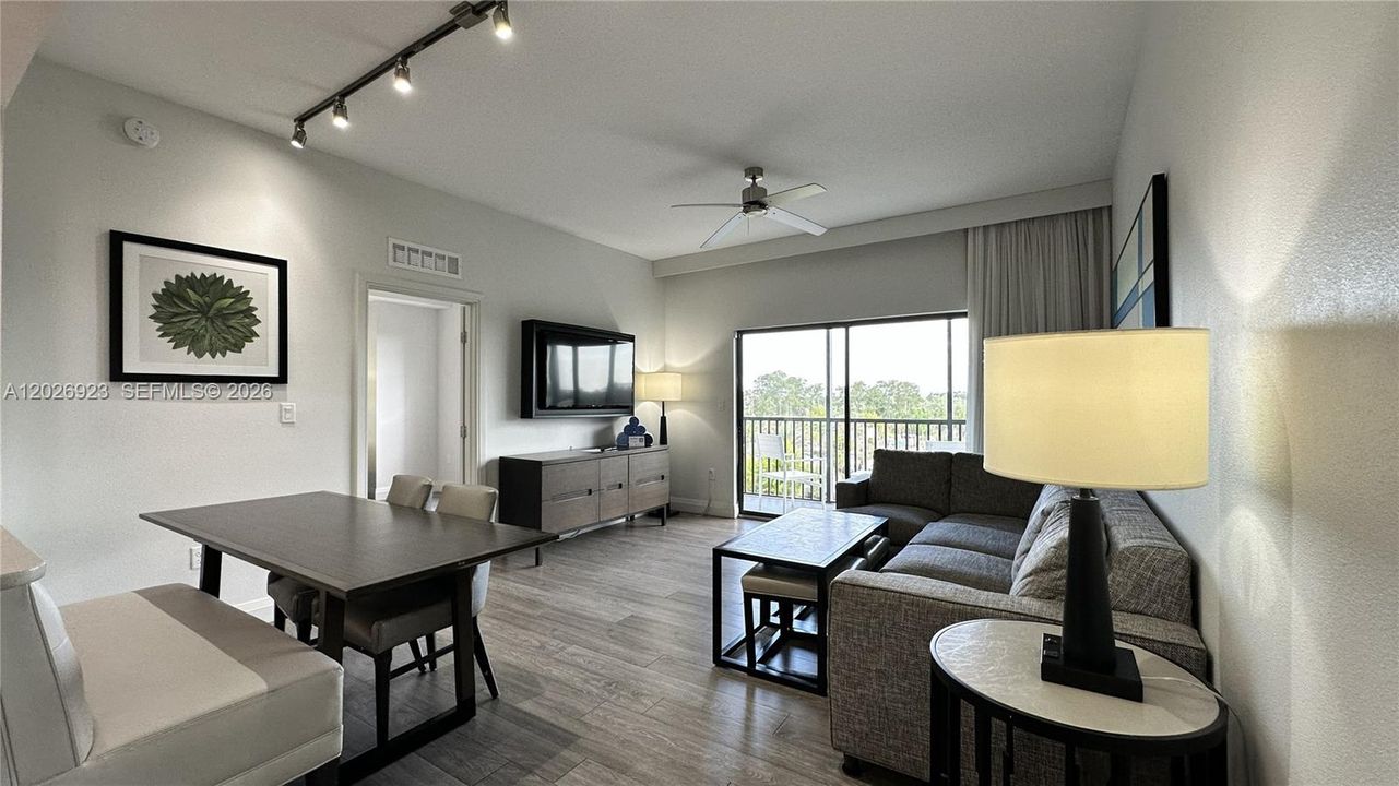 Living rm