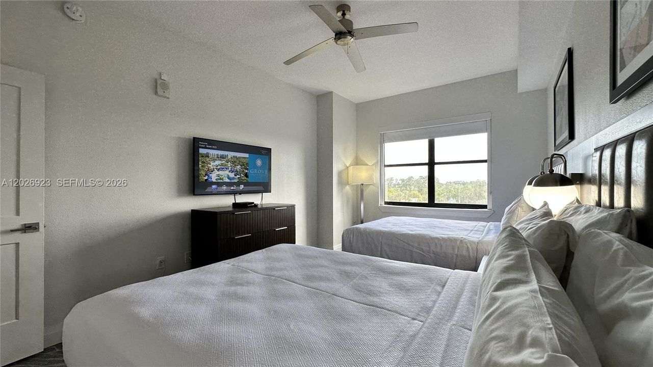 Guest bedroom