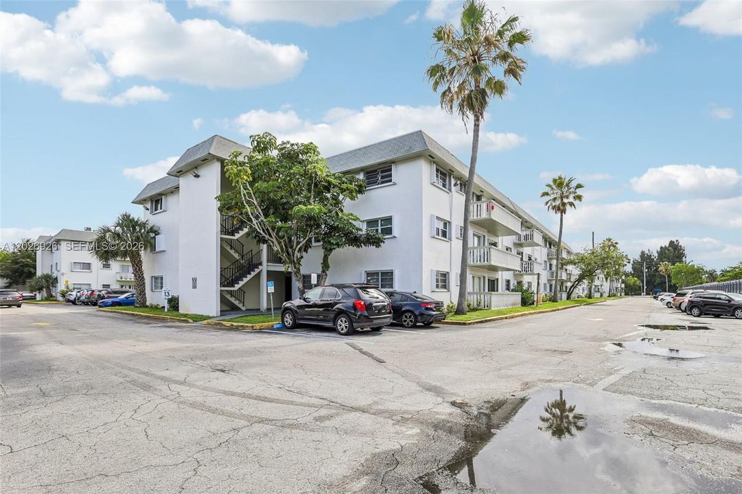 En Venta: $175,000 (1 camas, 2 baños, 740 Pies cuadrados)