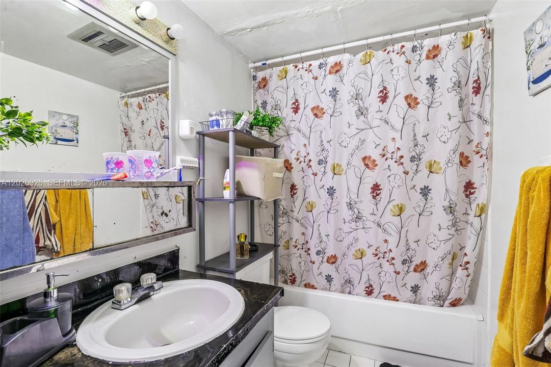 En Venta: $175,000 (1 camas, 2 baños, 740 Pies cuadrados)
