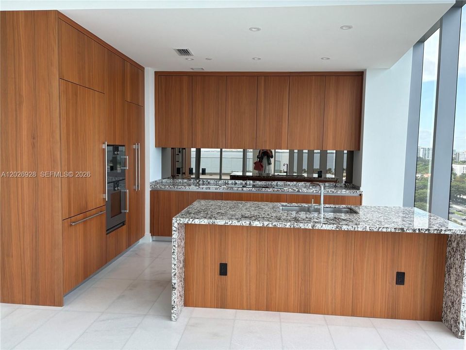 В аренду: $18,500 (3 спален, 3 ванн, 0 Квадратных фут)