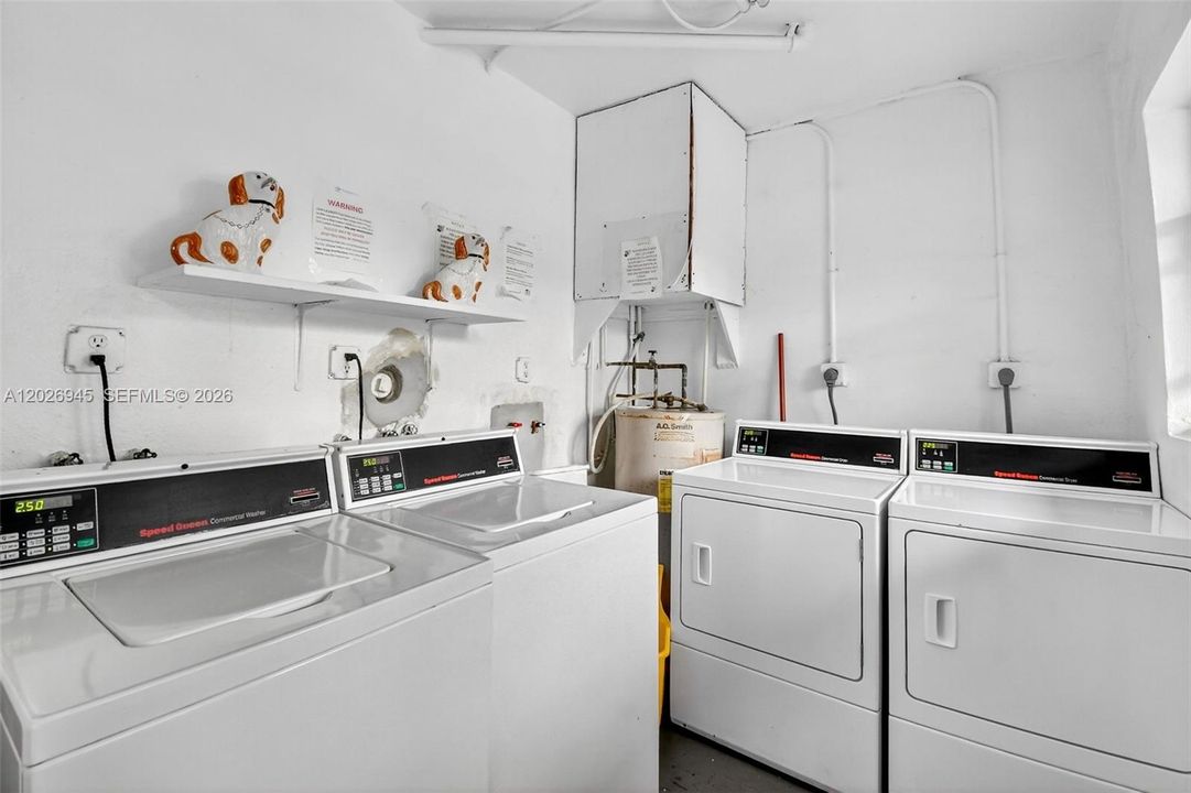 For Sale: $105,000 (1 beds, 1 baths, 660 Square Feet)