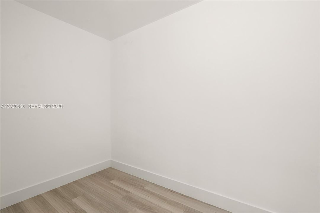 Walking Closet