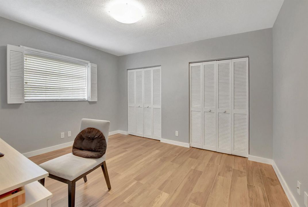 Guest Bedroom #1