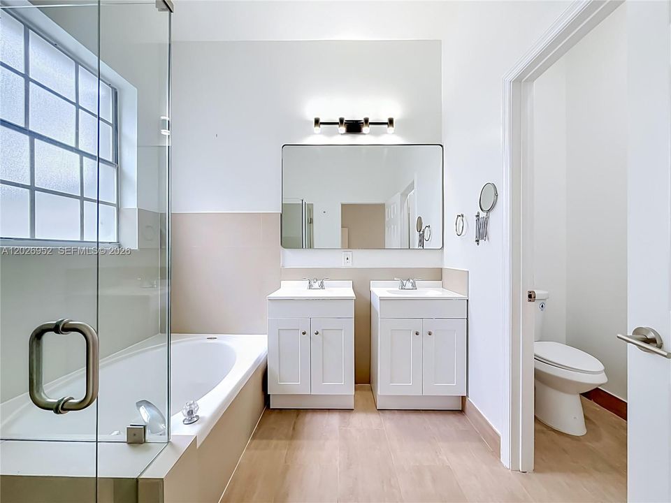 For Sale: $839,900 (4 beds, 2 baths, 1863 Square Feet)