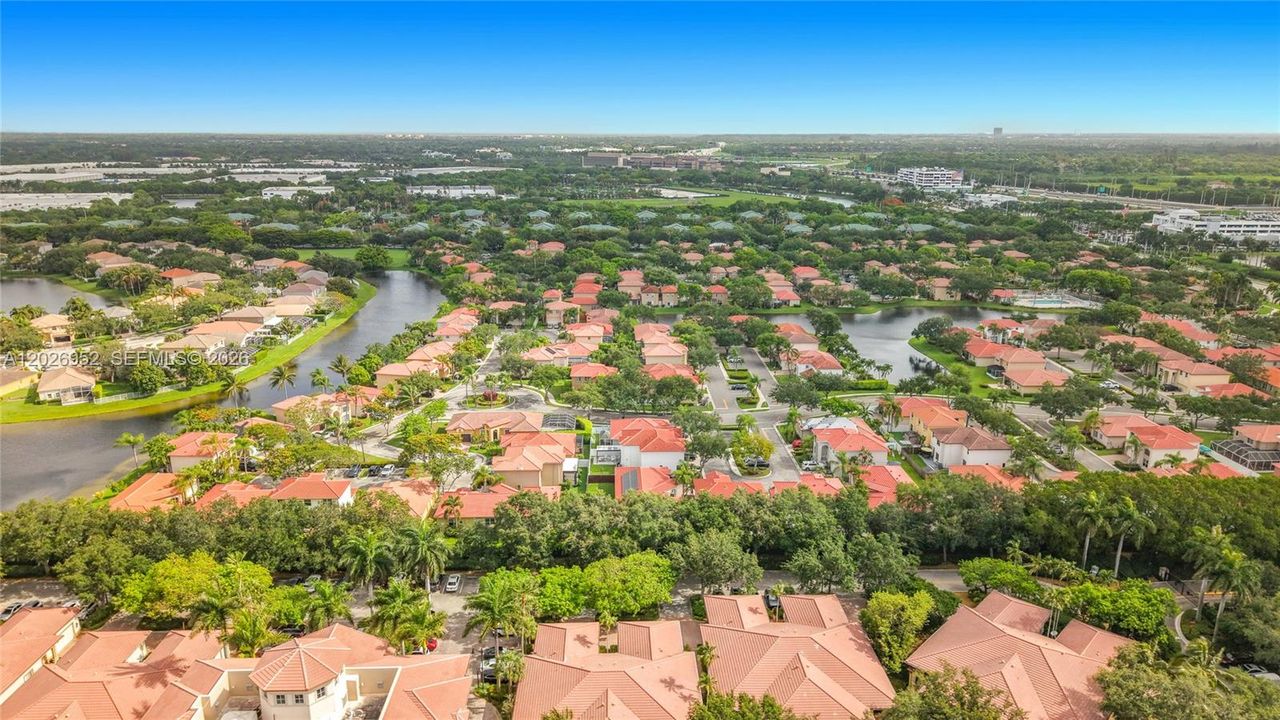 For Sale: $839,900 (4 beds, 2 baths, 1863 Square Feet)