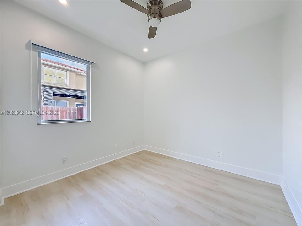 For Sale: $839,900 (4 beds, 2 baths, 1863 Square Feet)