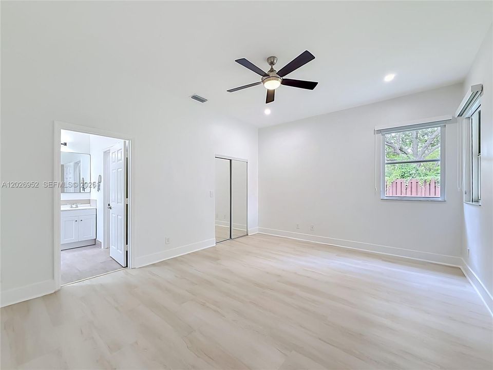 For Sale: $839,900 (4 beds, 2 baths, 1863 Square Feet)
