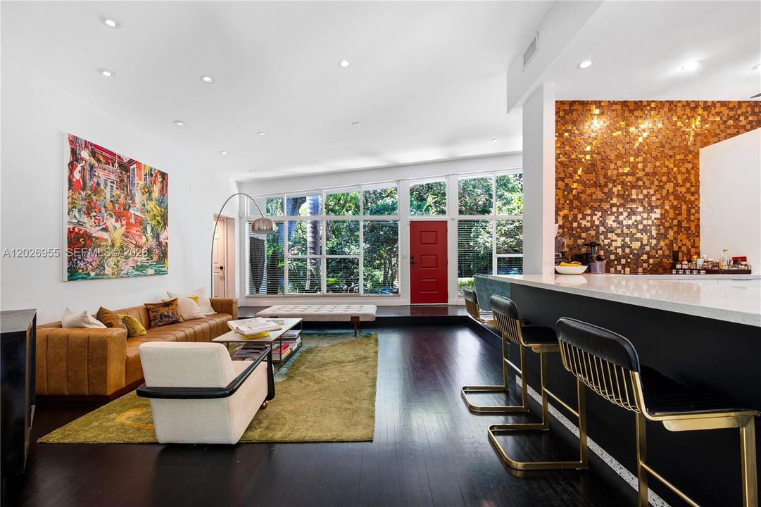 For Sale: $3,950,000 (3 beds, 2 baths, 2518 Square Feet)