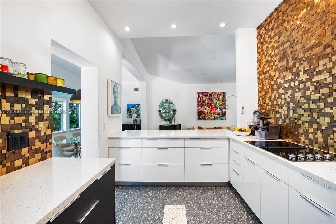 For Sale: $3,950,000 (3 beds, 2 baths, 2518 Square Feet)