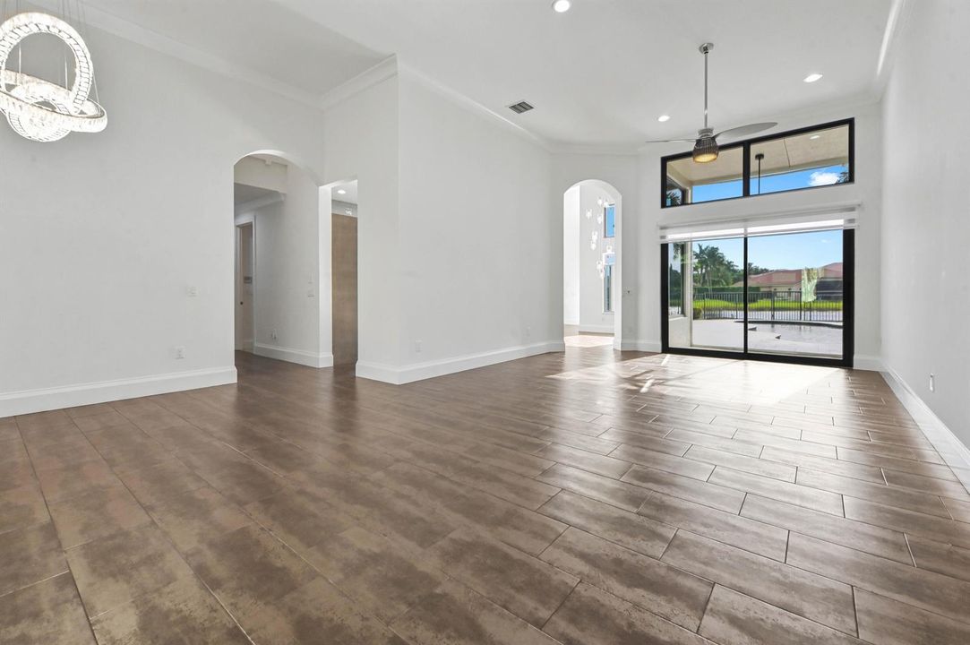 04 Dining room 01