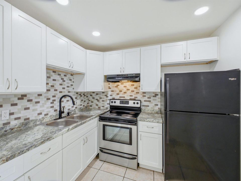 Kitchen 1