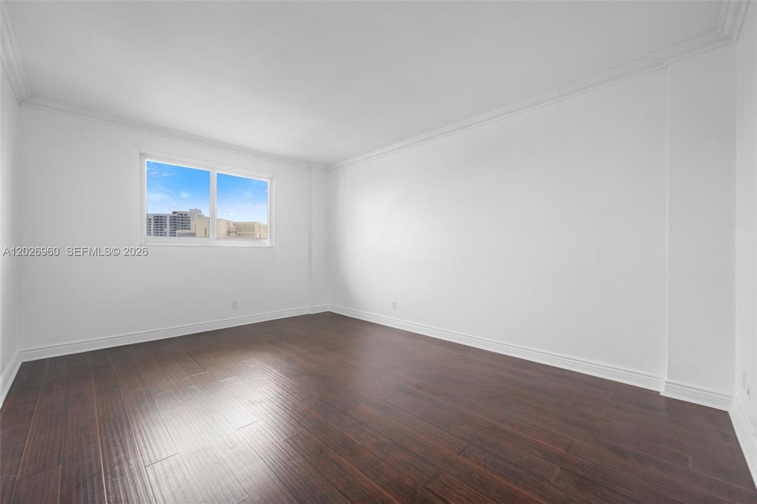 Active With Contract: $3,500 (2 beds, 2 baths, 1505 Square Feet)