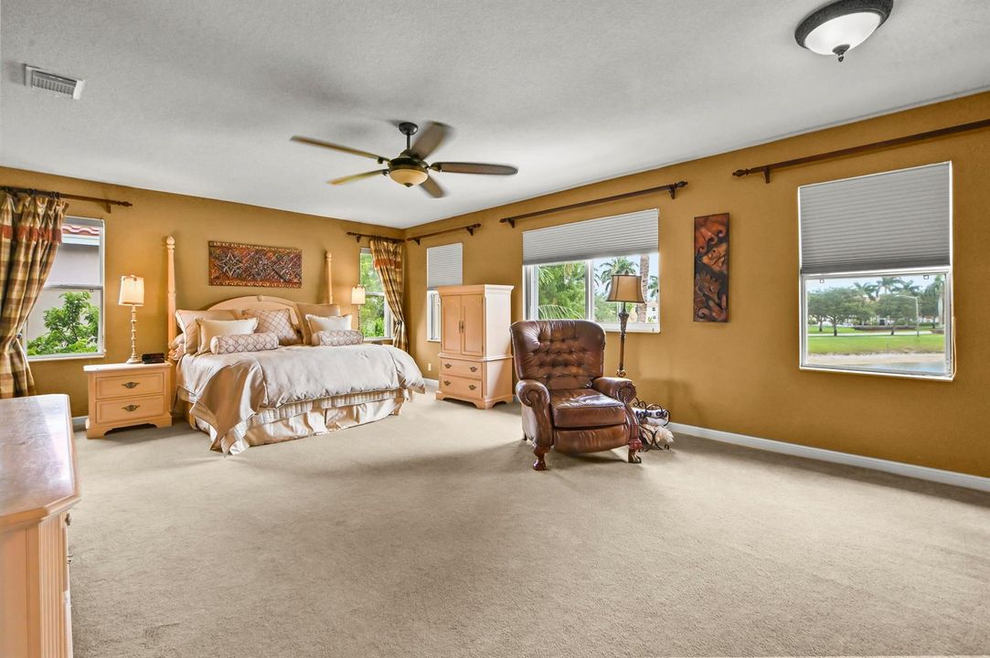 36 Master Primary Bedroom 01